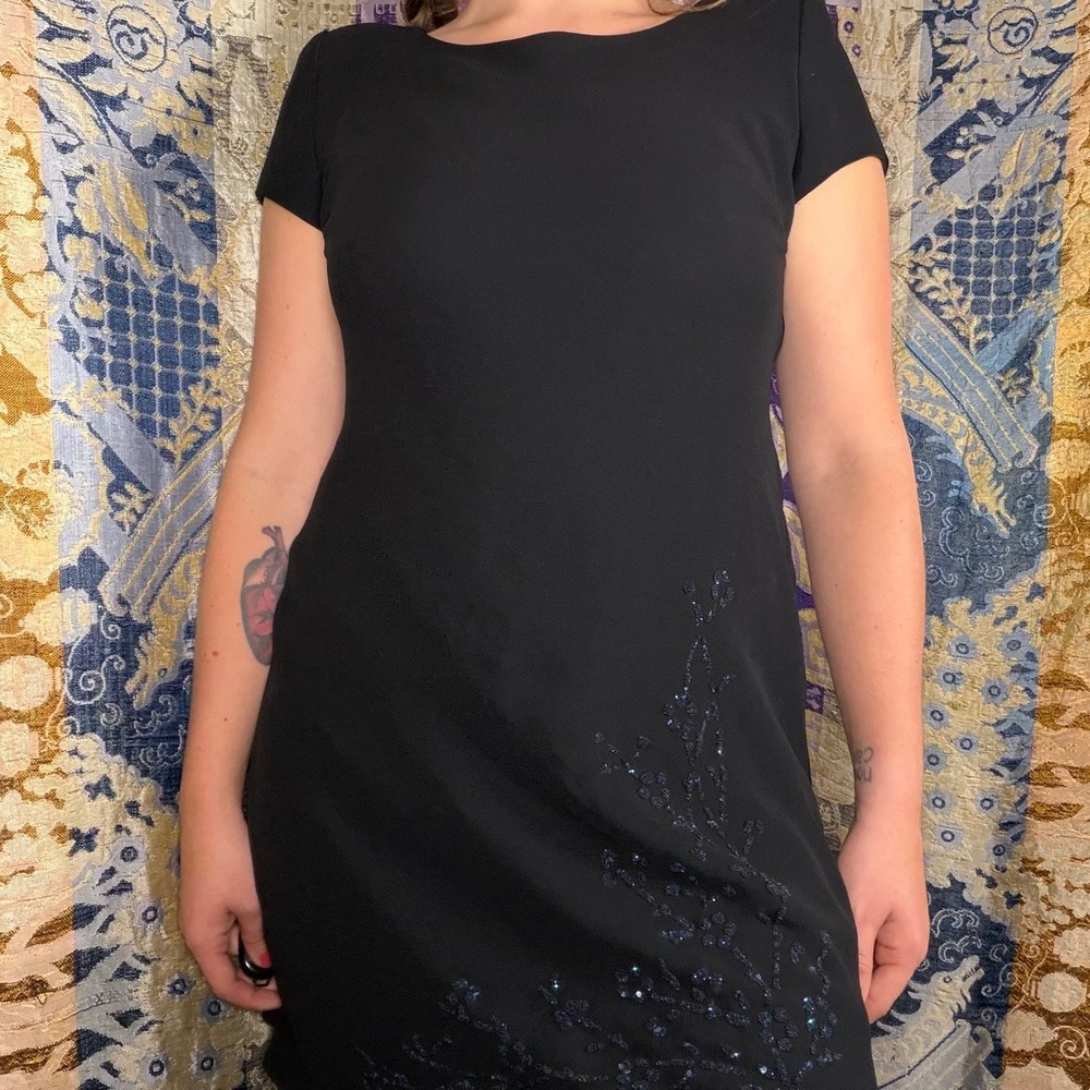 Vintage 90's Little Black Dress Beaded Ruffle Hem Knee Length Structured Size S - Picture 13 of 16
